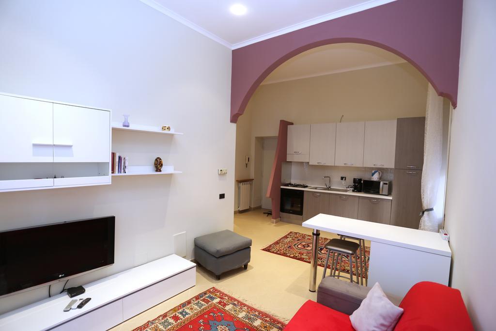 Cammarano 12 Home Neapel Zimmer foto